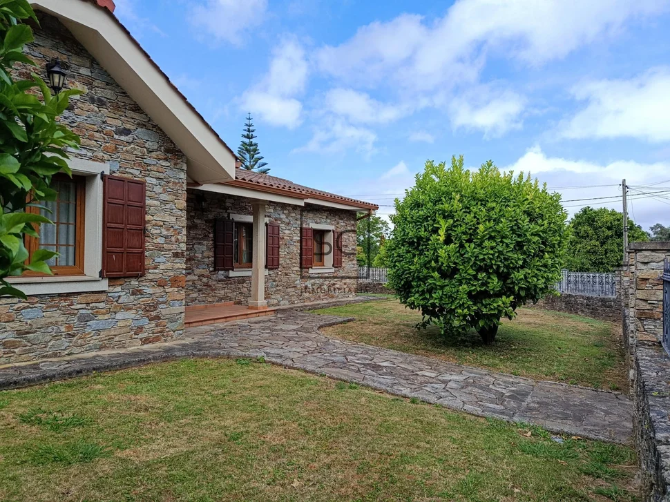 Chalet en Sequeiro, Valdoviño.