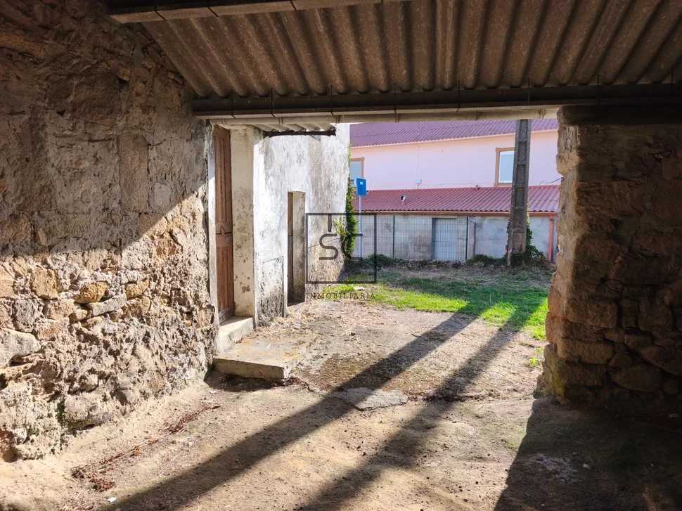 Casa de piedra para reformar en Meirás, Valdoviño.