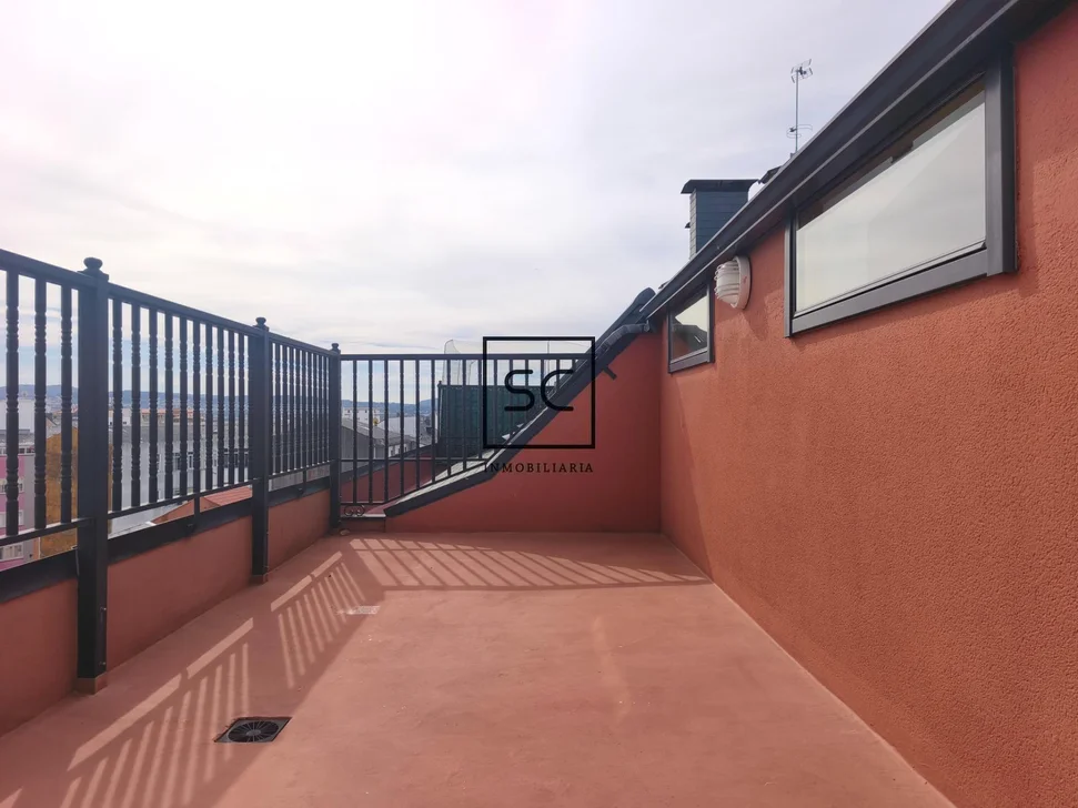 Apartamento con terraza en Porta Nova, Ferrol.