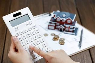 Plusvalía municipal en Ferrol y Narón: cómo se calcula en 2026