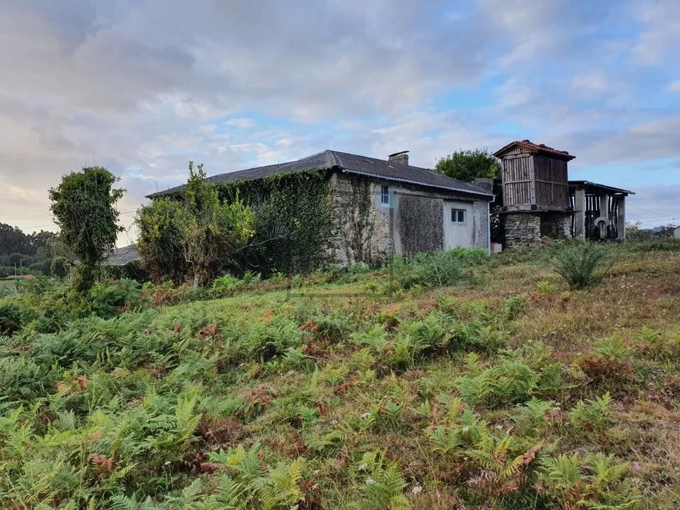 Casa para reformar en sedes ,narón