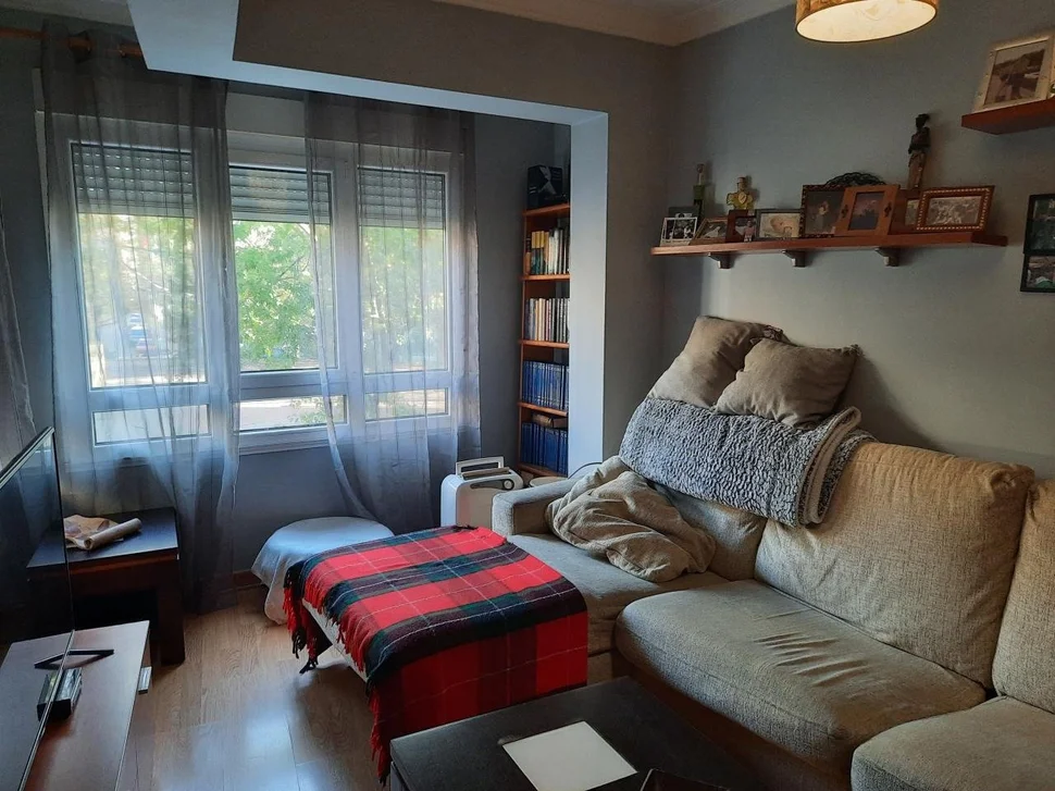 Primer piso bien situado