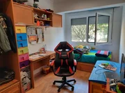 Primer piso bien situado