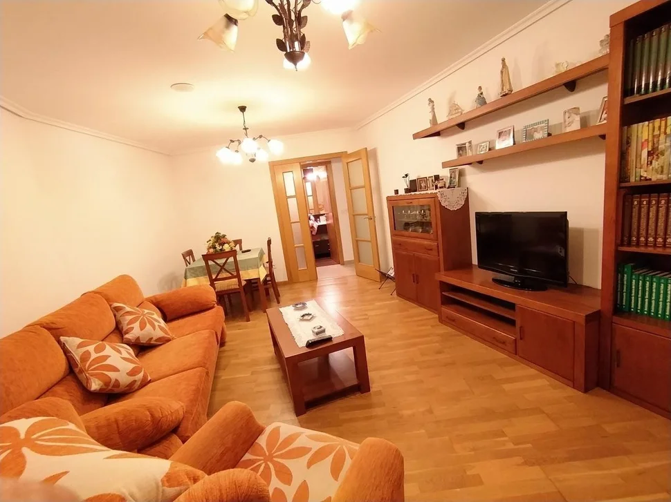 Se vende bonito piso en el alto del castaño (ascensor, plaza de garaje y trastero)