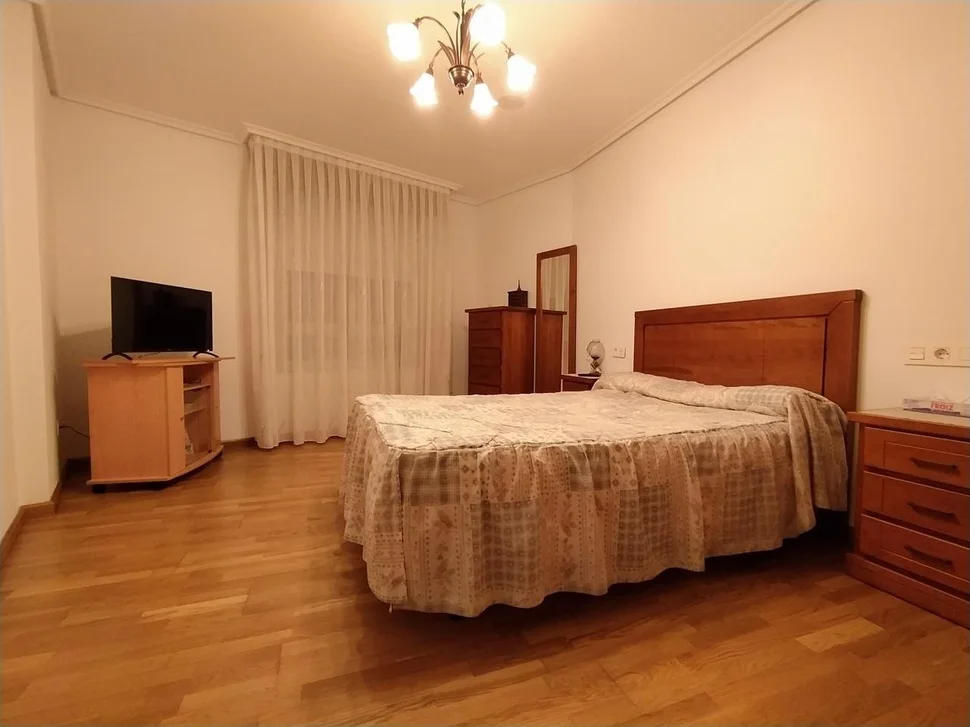 Se vende bonito piso en el alto del castaño (ascensor, plaza de garaje y trastero)