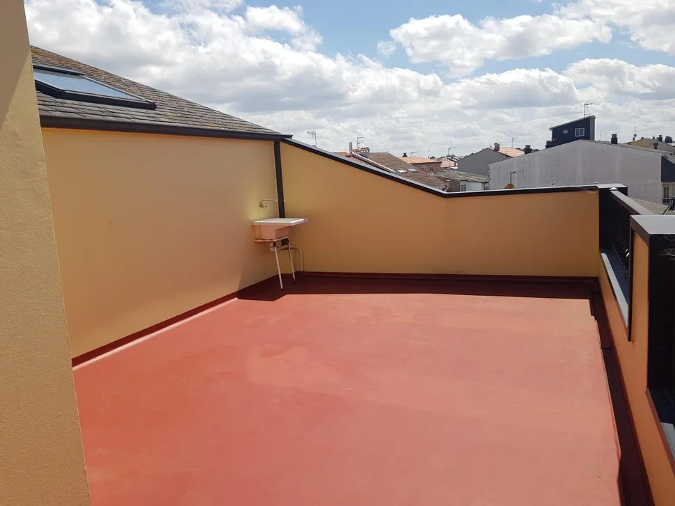 Apartamento con terraza en ares