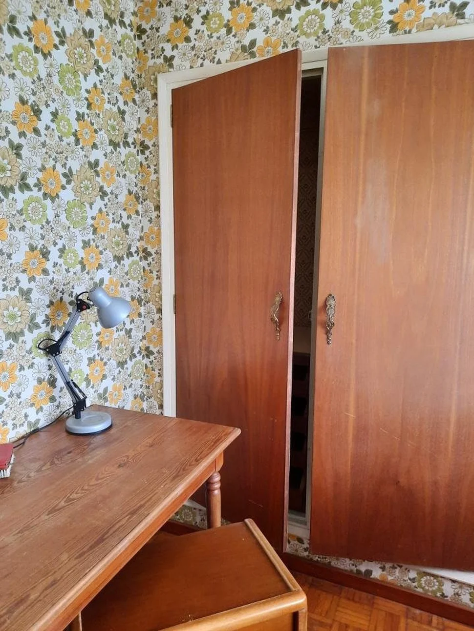 Se vende casa independiente con finca próxima a la playa en sequeiro, valdoviño