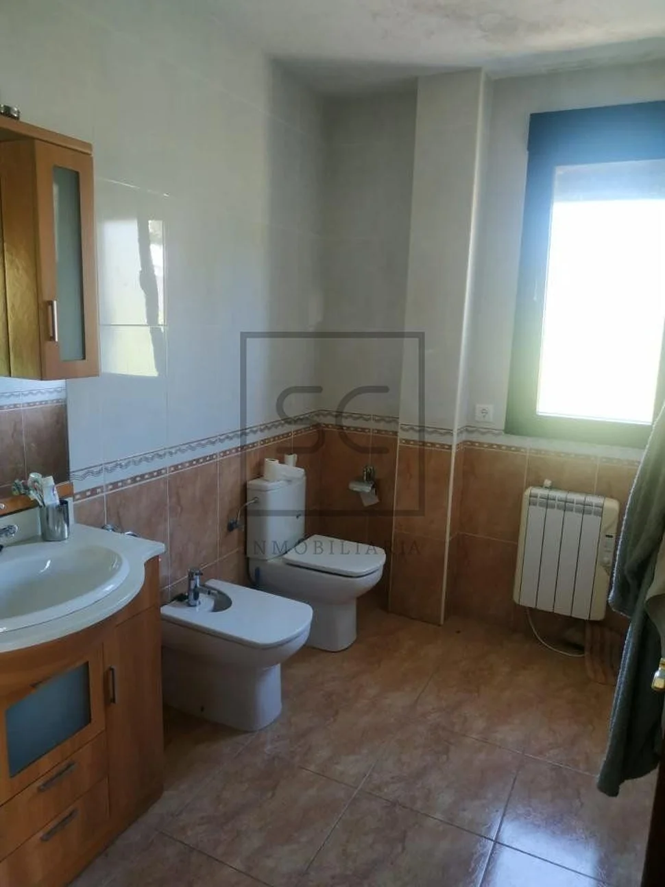 Casa con finca en lago, valdoviño