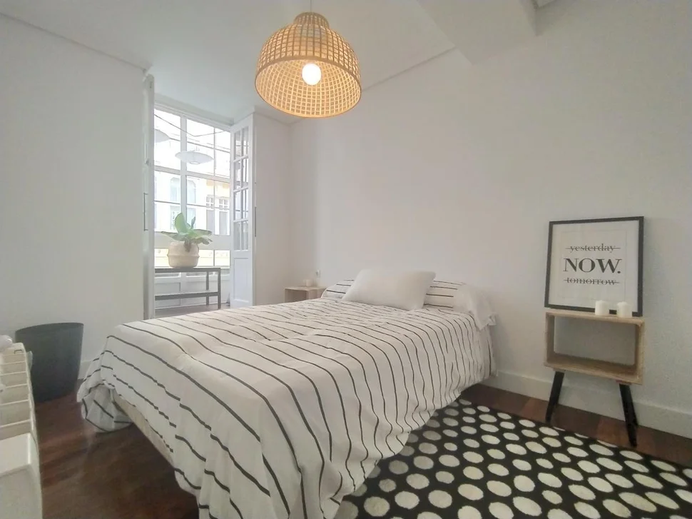 Piso con galerías y balcón en el centro de ferrol ( 1º)