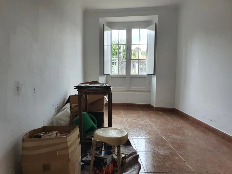 Casa con garaje, bodega y finca en san sadurnino