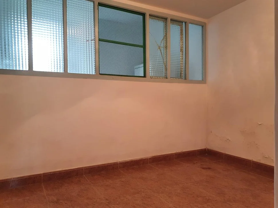 Casa con garaje, bodega y finca en san sadurnino