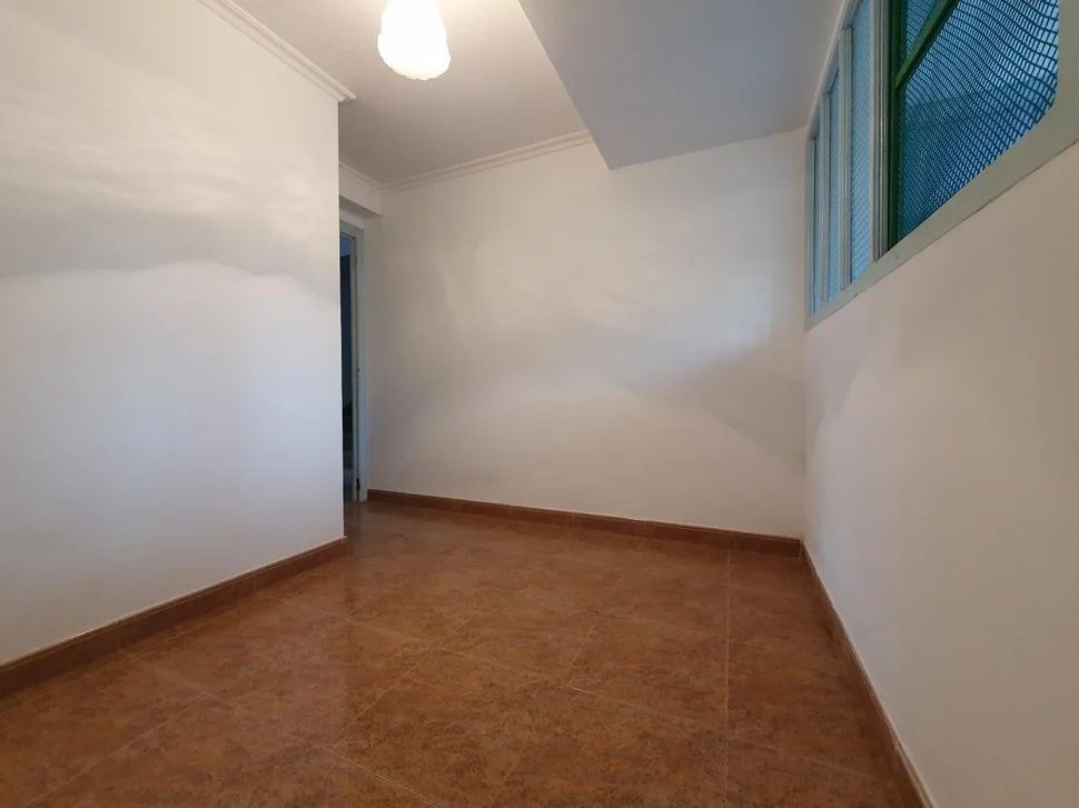 Casa con garaje, bodega y finca en san sadurnino