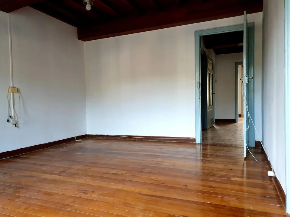 Casa con garaje, bodega y finca en san sadurnino