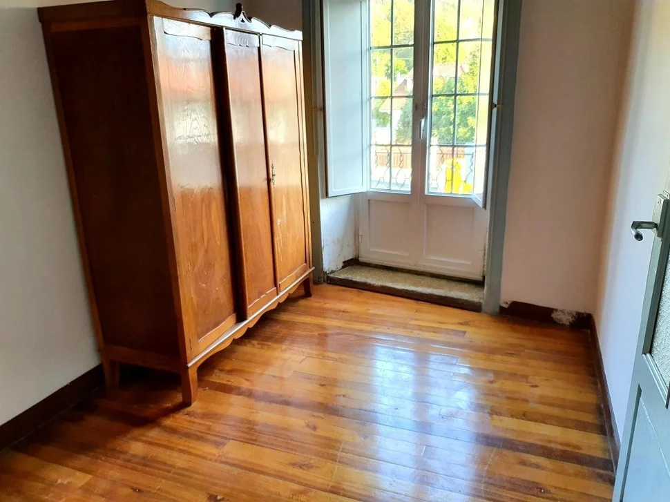 Casa con garaje, bodega y finca en san sadurnino