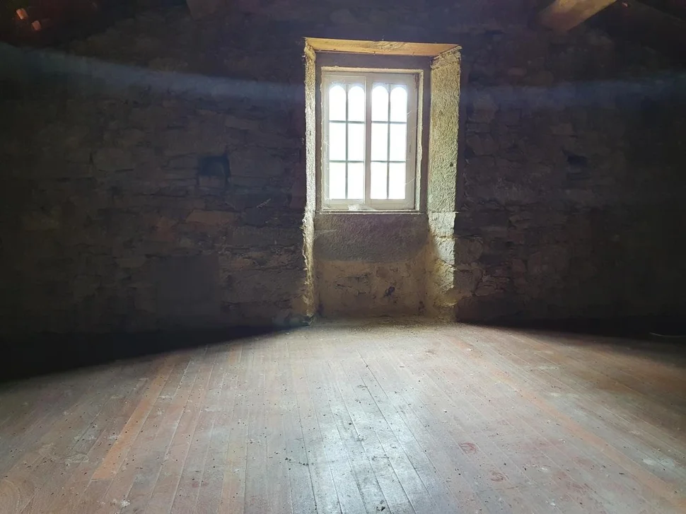 Casa con garaje, bodega y finca en san sadurnino