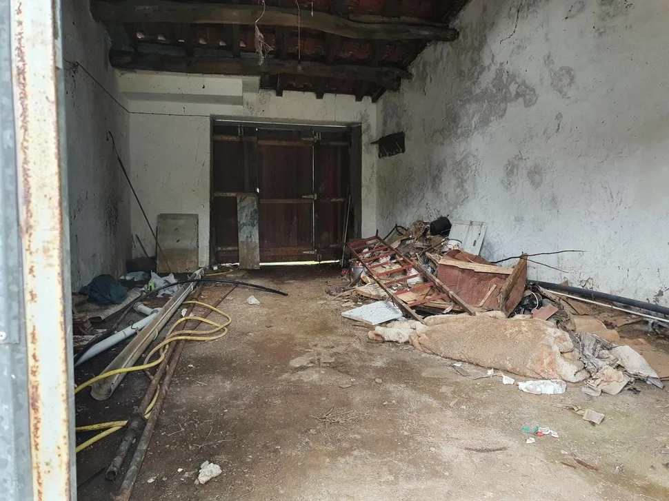 Casa con garaje, bodega y finca en san sadurnino