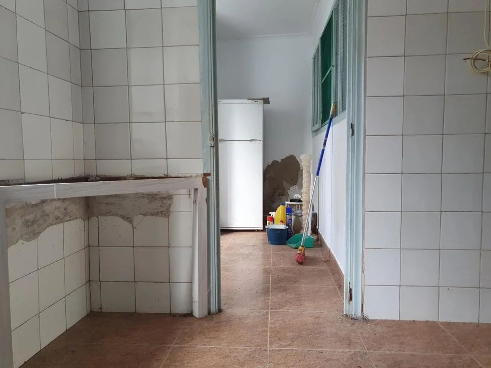 Casa con garaje, bodega y finca en san sadurnino