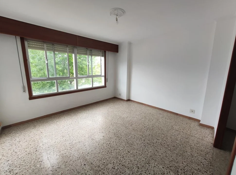 Piso en santa cecilia-narón