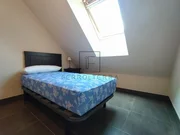 Se alquila piso con terraza en portanova