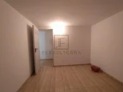 Se alquila piso con terraza en portanova