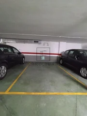 Se alquila piso con terraza en portanova