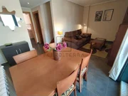 Se alquila piso con terraza en portanova