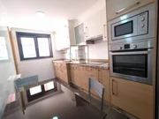 Se alquila piso con terraza en portanova