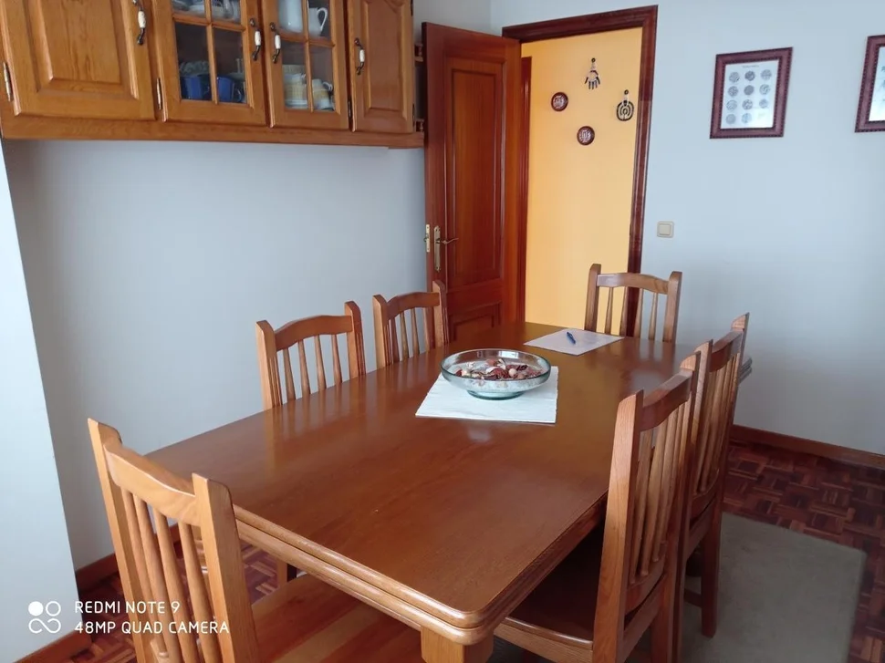 Se vende céntrico piso en fene