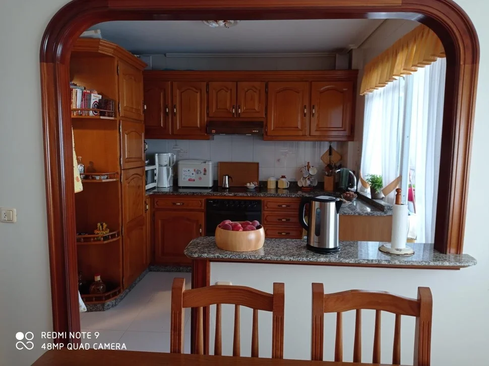 Se vende céntrico piso en fene