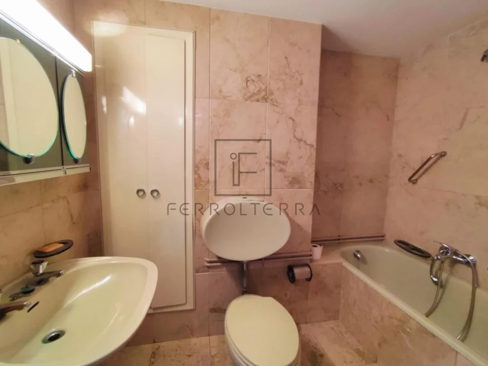 Piso amueblado y amplio