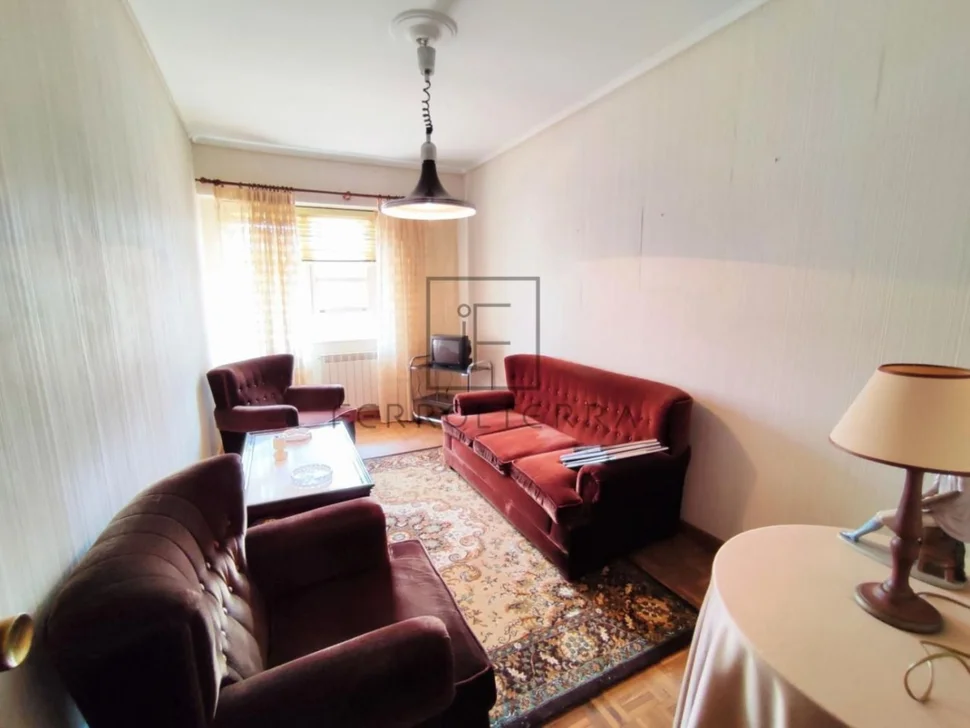 Piso amueblado y amplio