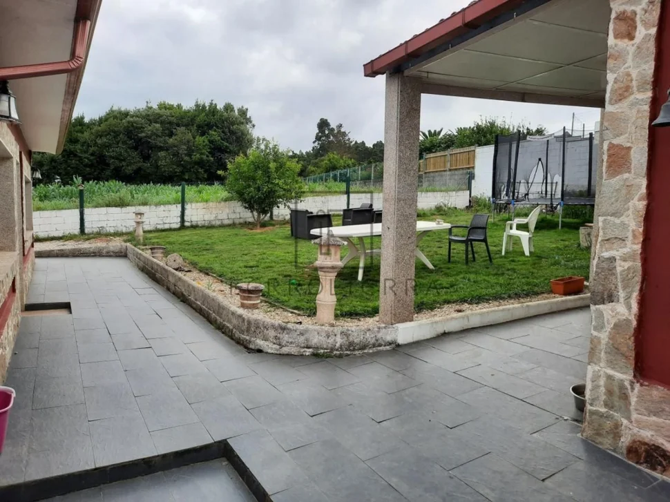 Inmueble #c000234 para vender en valdoviño, lago