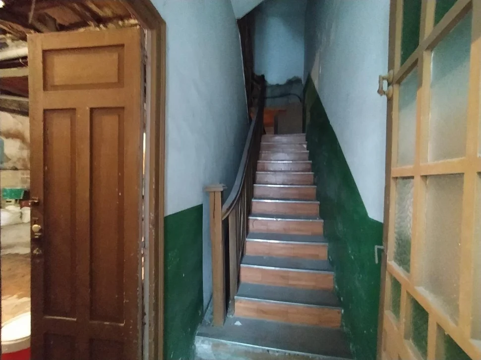 Se vende edificio para reforma integral en el centro con balcones y garajen en canido, ferrol