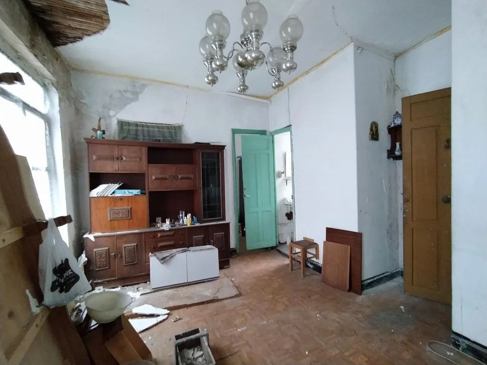 Se vende edificio para reforma integral en el centro con balcones y garajen en canido, ferrol