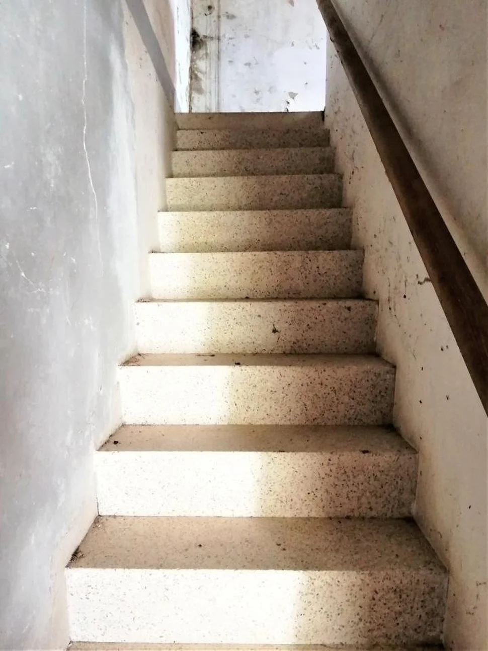 Casa de piedra para rehabilitar en narahío, san sadurniño