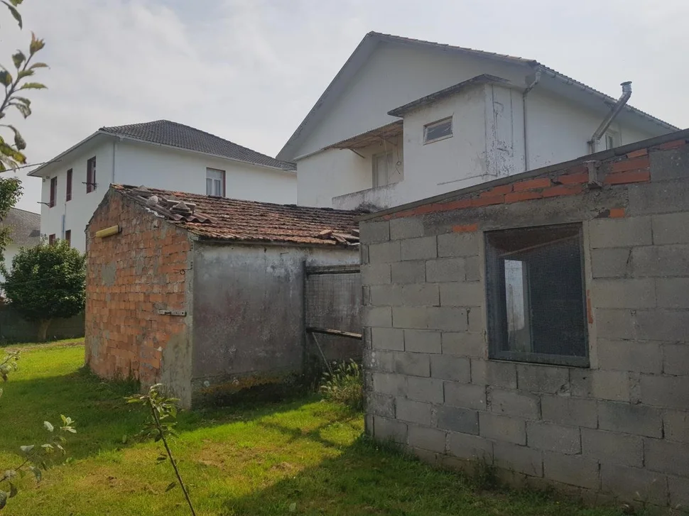 Casa con finca en meirás-valdoviño