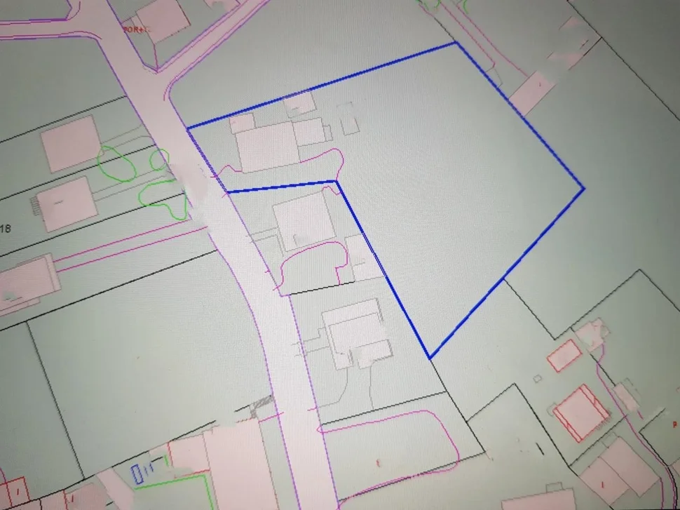 Casa con finca en meirás-valdoviño