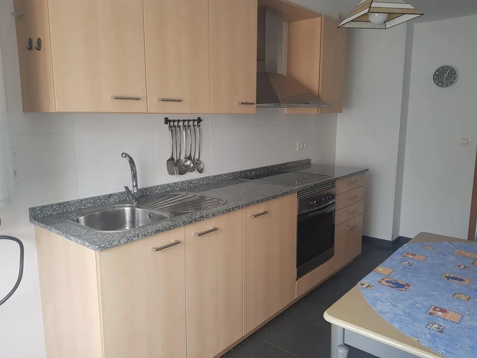 Apartamento semi-nuevo en ares
