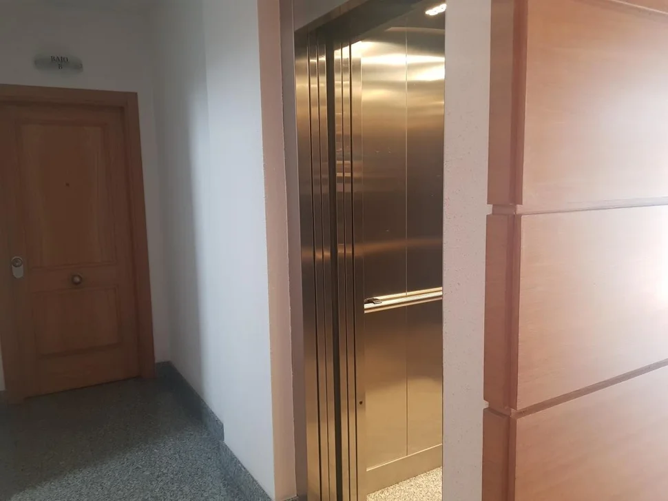 Apartamento semi-nuevo en ares