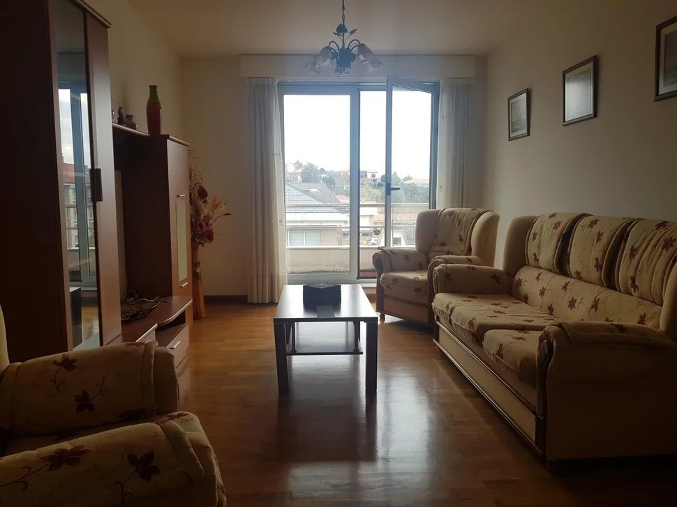 Apartamento semi-nuevo en ares