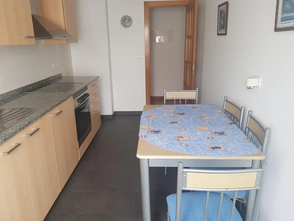 Apartamento semi-nuevo en ares