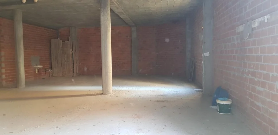 Alquiler de local en ares, ares