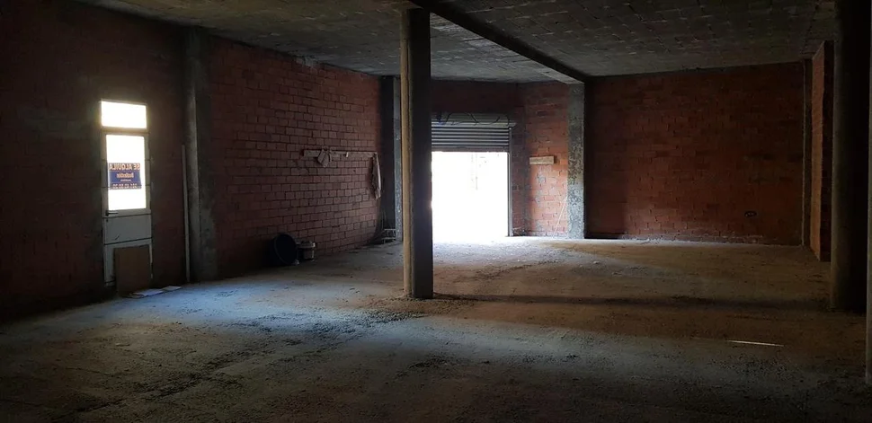 Alquiler de local en ares, ares