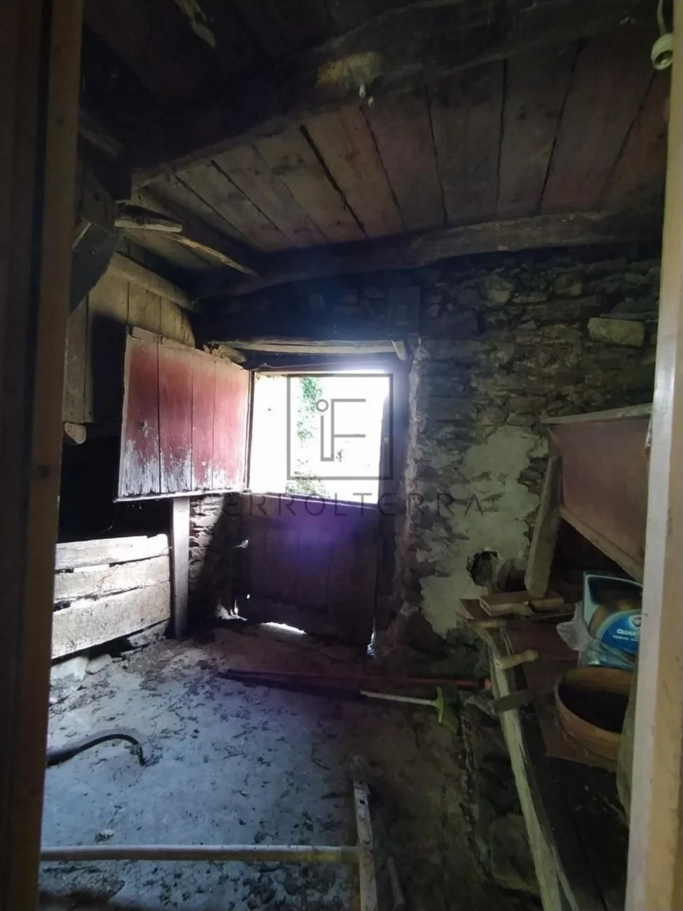 Se vende finca edificable de 944 mts ( somozas)