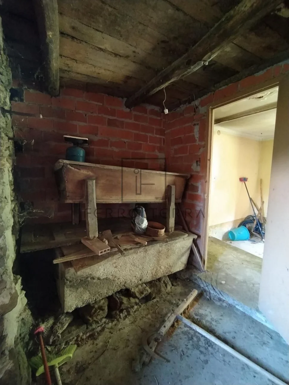 Se vende finca edificable de 944 mts ( somozas)