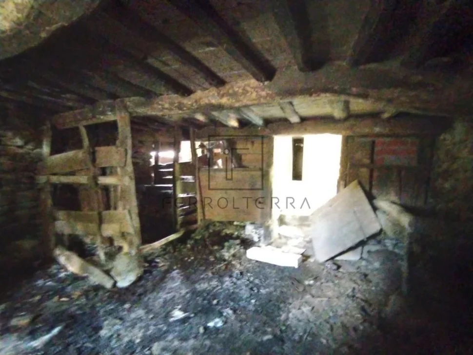 Se vende finca edificable de 944 mts ( somozas)