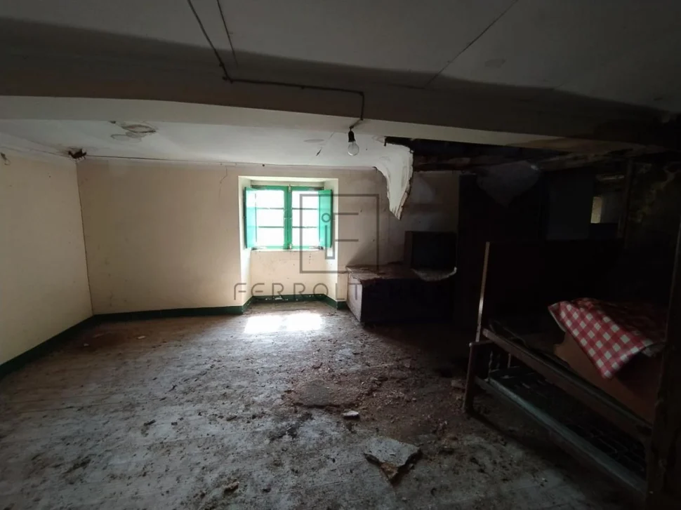 Se vende finca edificable de 944 mts ( somozas)