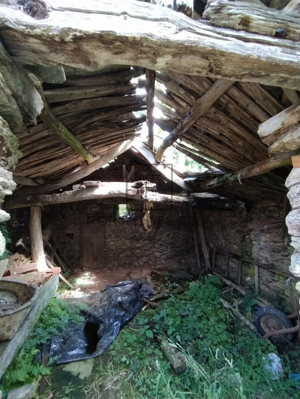 Se vende finca edificable de 944 mts ( somozas)