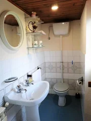 Casa adosada y totalmente amueblada con finca anexada