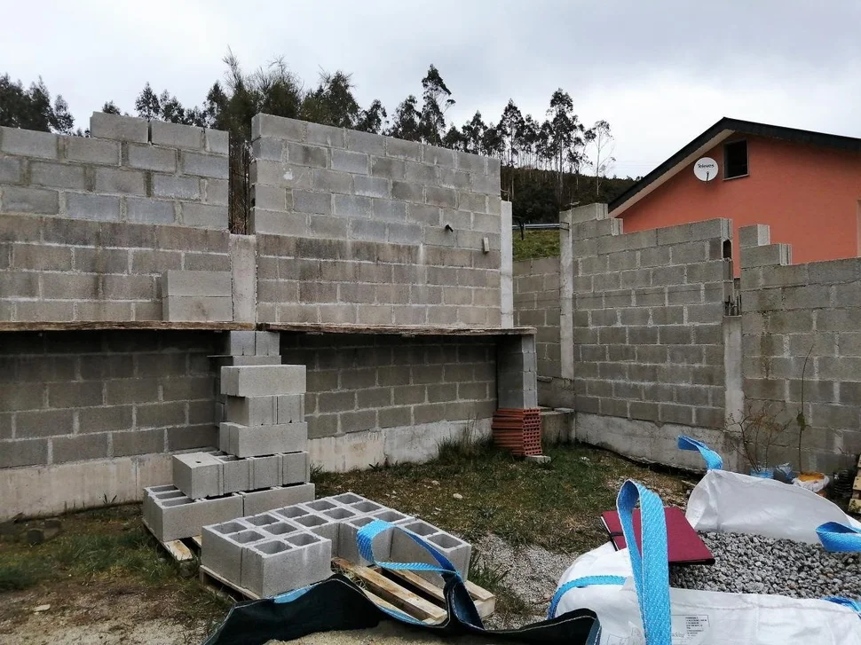 Casa de Piedra para Restaurar y con Finca en San Sadurnino, San Sadurniño